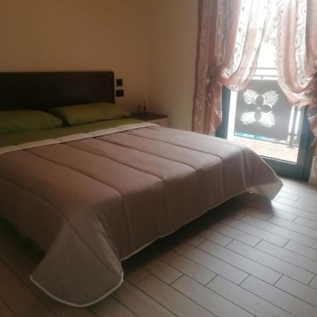 Alloggio da Virginia Bed and Breakfast Taglio di Po Esterno foto