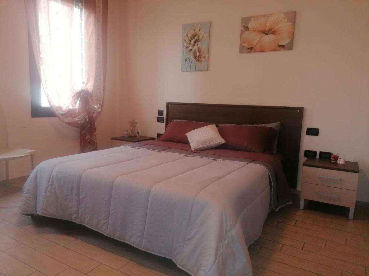Alloggio da Virginia Bed and Breakfast Taglio di Po Esterno foto